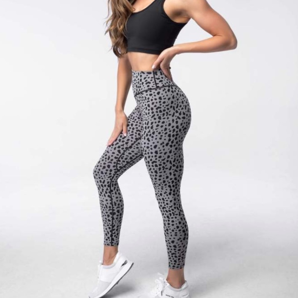 Balance Athletica Snow Leopard Midnight Leggings